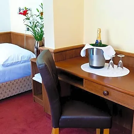 Floret Hotel