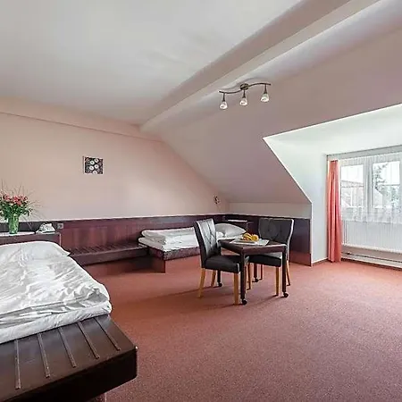 Hotel Floret 3*