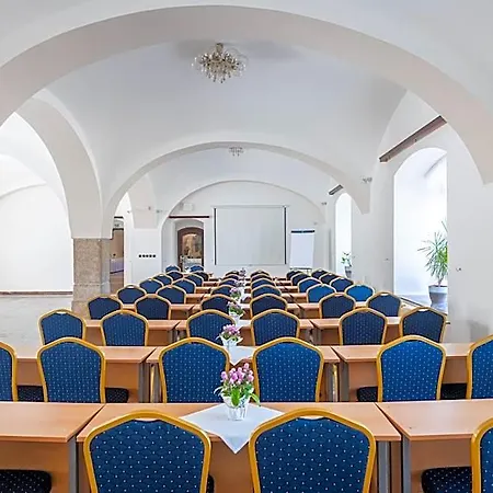 Hotel Floret 3*