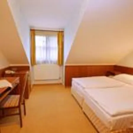 Floret Hotel