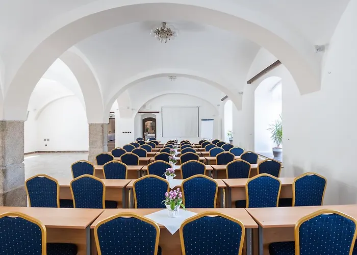 Floret 3* Prŭhonice