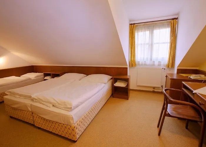 Hotell Floret Prŭhonice